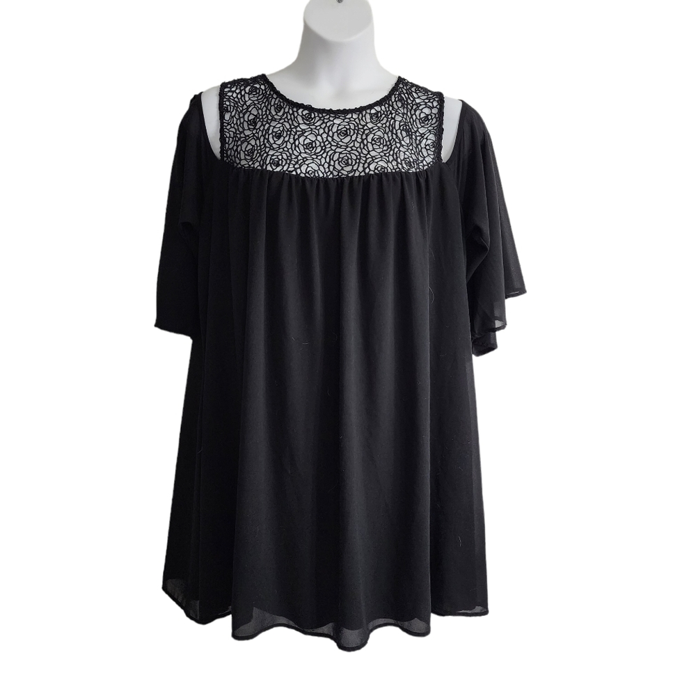 HeartSoul crocheted cold shoulder baby doll blouse